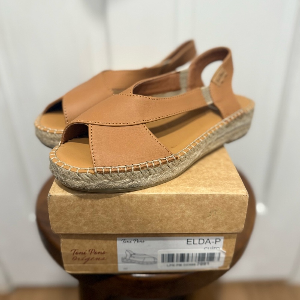 Toni Pons Tan Espadrille Sandals Size 5